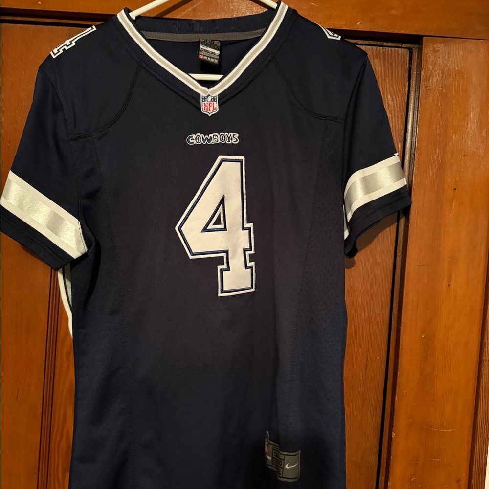 Dallas Cowboys women’s Prescott jersey